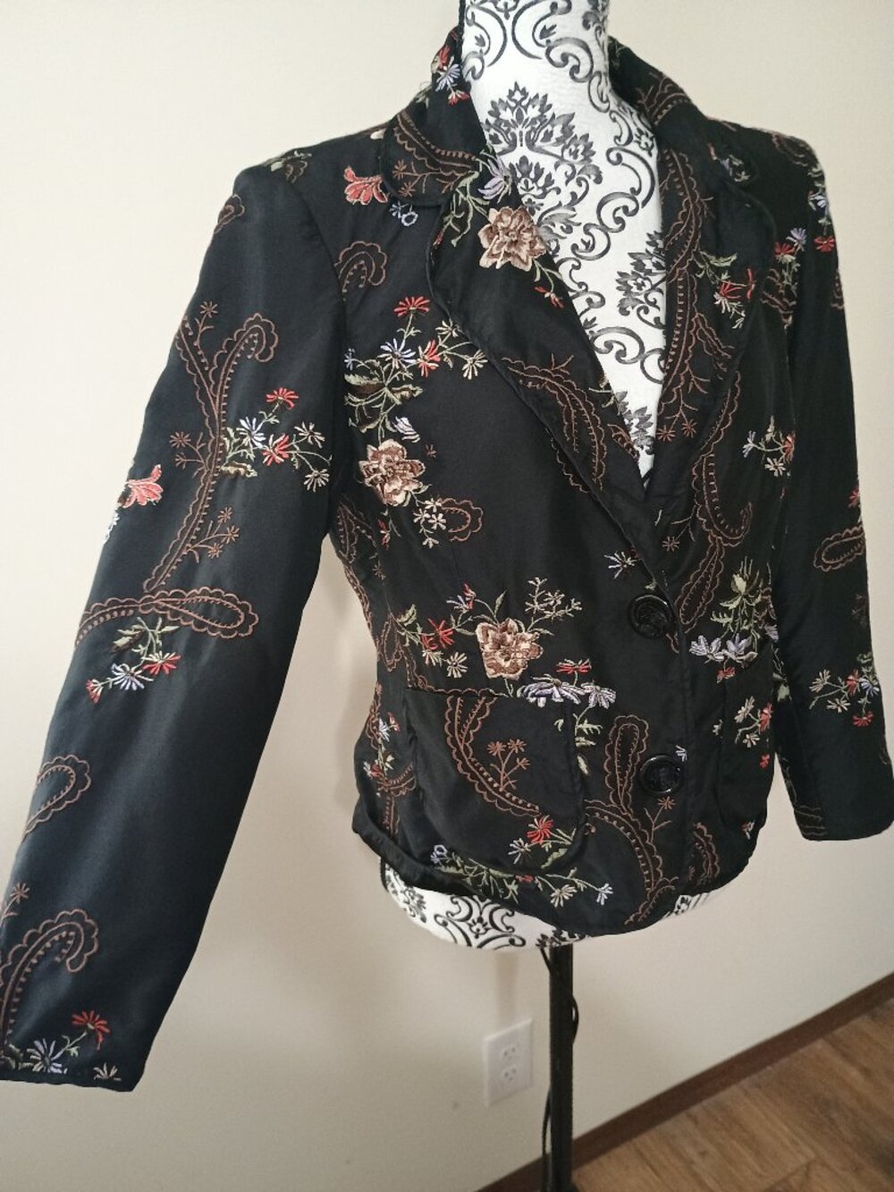 Vintage Coldwater Creek Black Silk Embroidered Tapestry Blazer Medium Petite